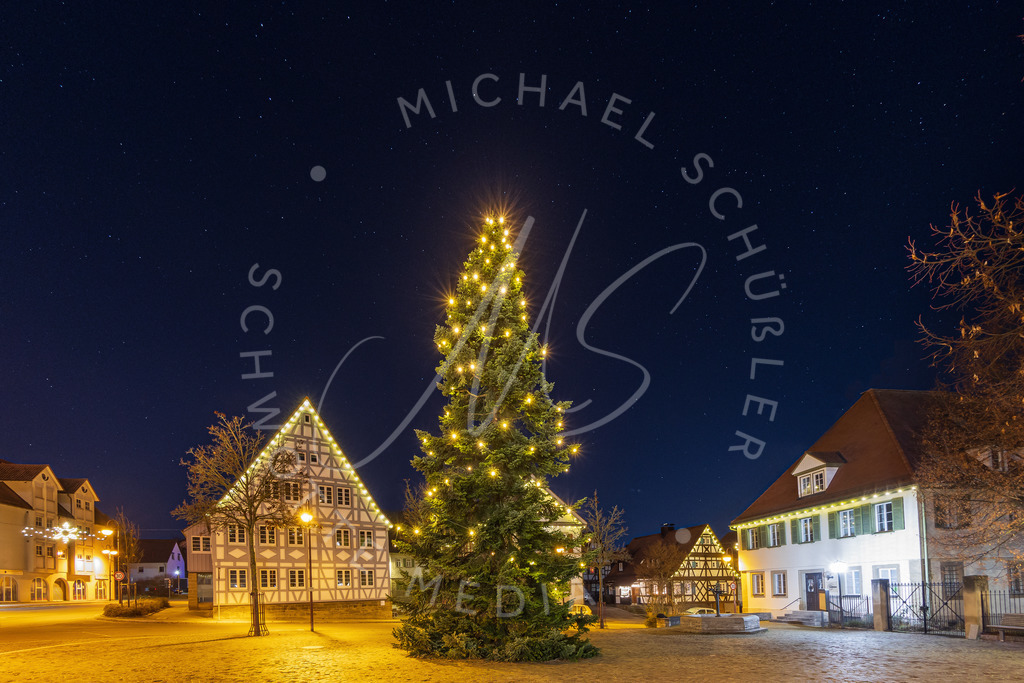 2021-12-21 Weihnachtsbaum Hemmingen - 023 | Schwotte Media - Realisiert mit Pictrs.com