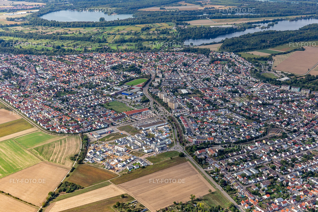 Hochstetten, Quartier 2020 Entwicklungsgebiet Biegen-Durlacher Weg | Luftbild: Hochstetten, Quartier 2020 Entwicklungsgebiet Biegen-Durlacher Weg im Ortsteil Hochstetten in Linkenheim-Hochstetten im Bundesland Baden-Württemberg in Deutschland. Foto: IMG_122853.jpg vom 11.09.2020 durch Werner Riehm/FLY-FOTO.de - Realisiert mit Pictrs.com