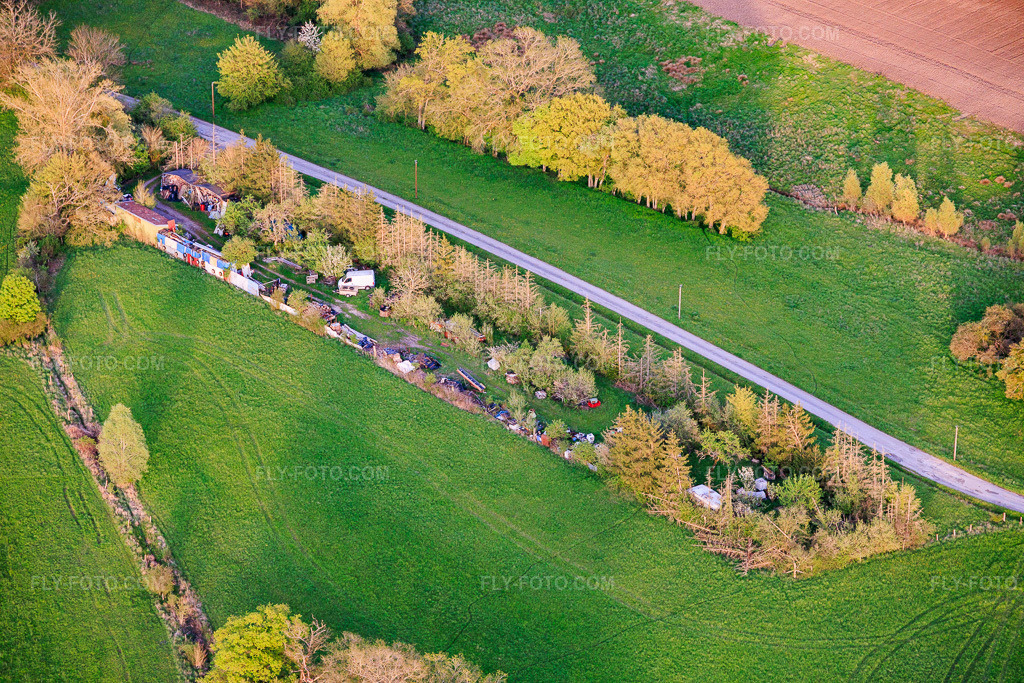 Aerial view: Garden plot of a collector in Altrippe in the state Moselle, France.Photo: IMG_154358.jpg taken on 04/17/2026 by Werner Riehm/FLY-FOTO.comResolution of the original: 6000 x 4000 px