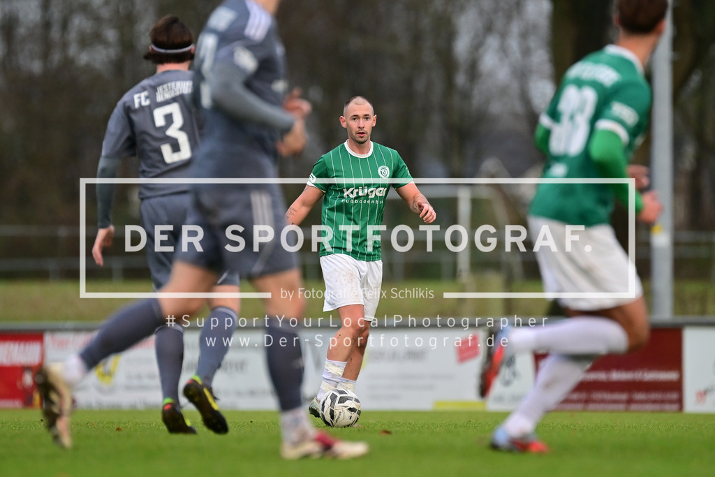 Fußball I Herren I Saison 2025-2026 I Bezirksliga I 18. Spieltag I TSV Elstorf - FC Jesteburg-Bendesdorf I 47807 | Der Sportfotograf. - Realized with Pictrs.com