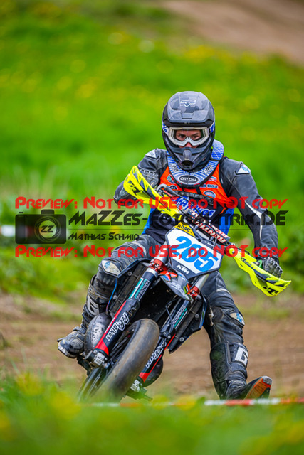 MaZZes_FotoMatrix_230506_0242 | S3