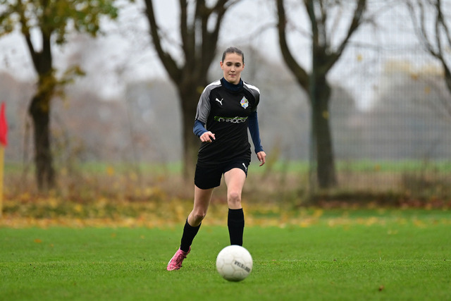 Fußball I Juniorinnen I Saison 2025-2026 I Niedersachsenpokal I Viertelfinale I JFV A-O-B-H-H - FC Rosengarten I 32947 | Der Sportfotograf. - Realisiert mit Pictrs.com