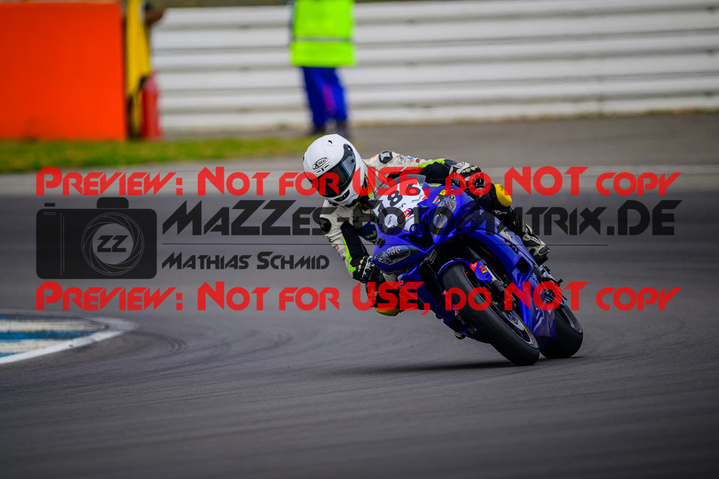 MaZZes_Fotomatrix_20250421_6007705_3606 | GELB