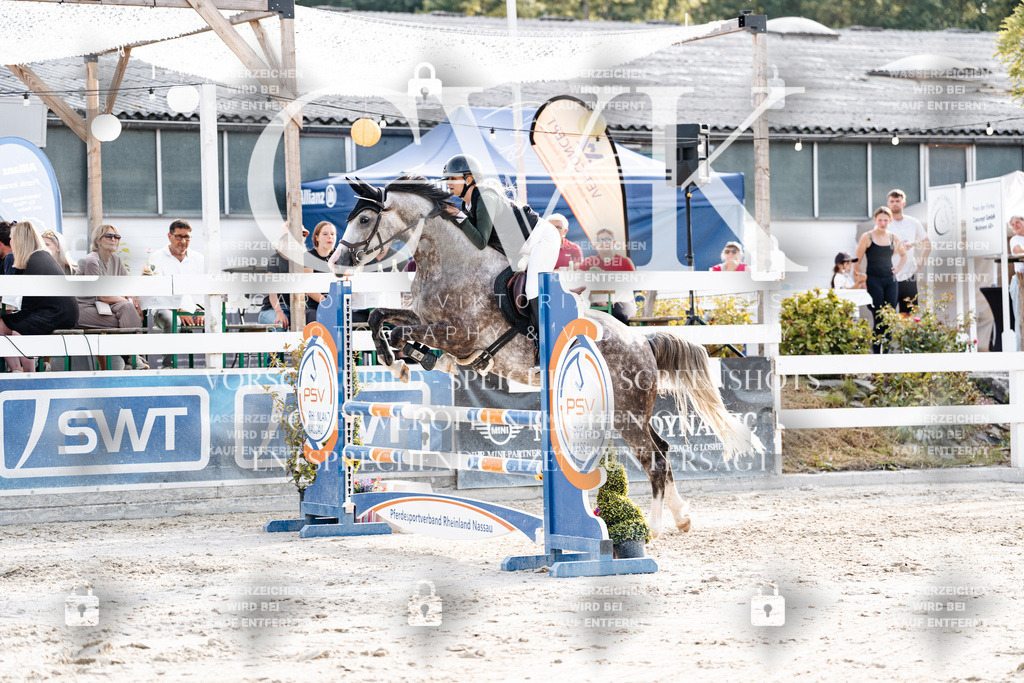 CK906610 | Turnierfotografie Pferdefotografie Trier Rheinland-Pfalz Pferdesport Reitsport Tierfotografie Sportfotografie Pferdevideo Pferdevideografie Equestrianvideography equestrianphotography  - Realisiert mit Pictrs.com