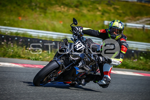 0131-250510_BOX-017_131 | Deine Full-Service-Agentur für ✔️Videoproduktionen und ✔️Motorsportfotografie Jetzt Angebot anfragen!