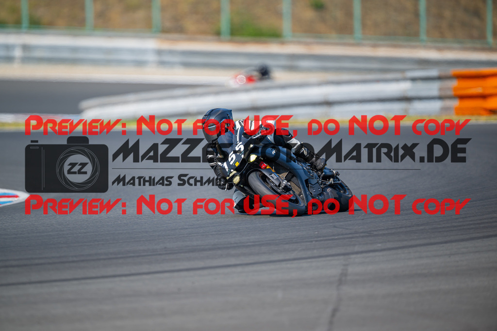 MaZZes-Fotomatrix-20260805-518988 | OPEN
