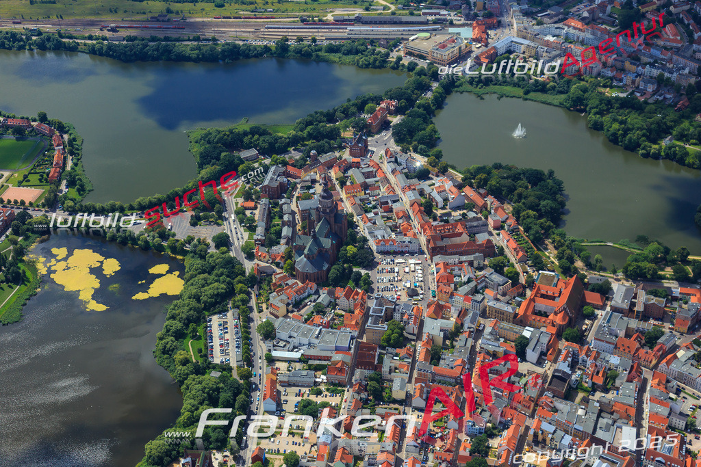 Luftbild von  Stralsund - Luftaufnahme wurde 2016 von https://frankenair.de mittels Flugzeug (keine Drohne) erstellt - die Geschenkidee