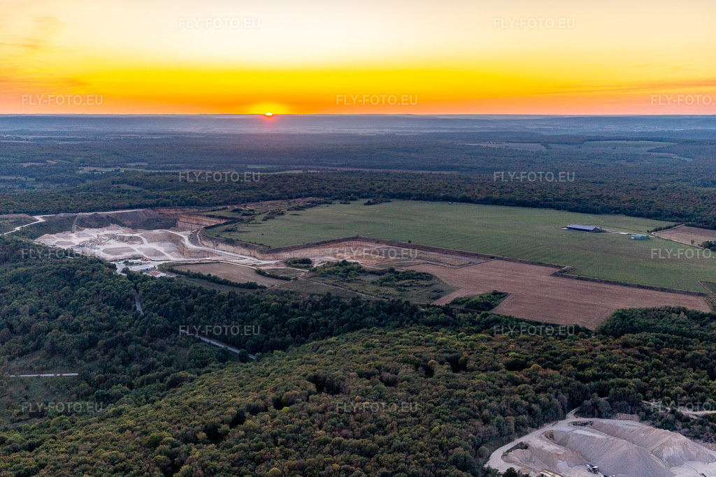 Vue aérienne: Aéroport Pont-Saint-Vincent à Pont-Saint-Vincent dans le département Meurthe et Moselle, France. Photo: IMG_117977.jpg prise le 14/09/2019 par Werner Riehm/FLY-FOTO.eu – Résolution de l'original: 5254 x 3503 px