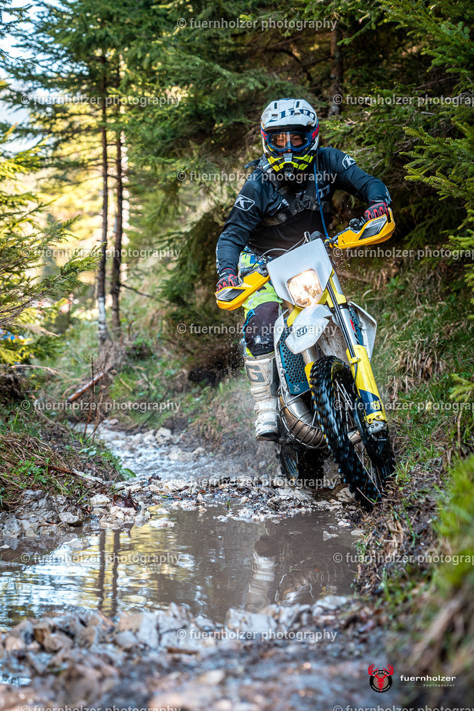 fuernholzer_250501-C1-89 | Fotografische Impressionen von der Red Stag Enduro Extreme by fuernholzer-photography.com. Endurosport in Österreich fotografisch festgehalten von fuernholzer. Auftragsfotografie für Private, Gewerbefotos und Industriefotografie. Eventfotografie, Sportfotografie und Motorsportfotografie. Anbieter von Fotoworkshops, Fototraining, fotografischen Vorträgen und Fotoseminaren.