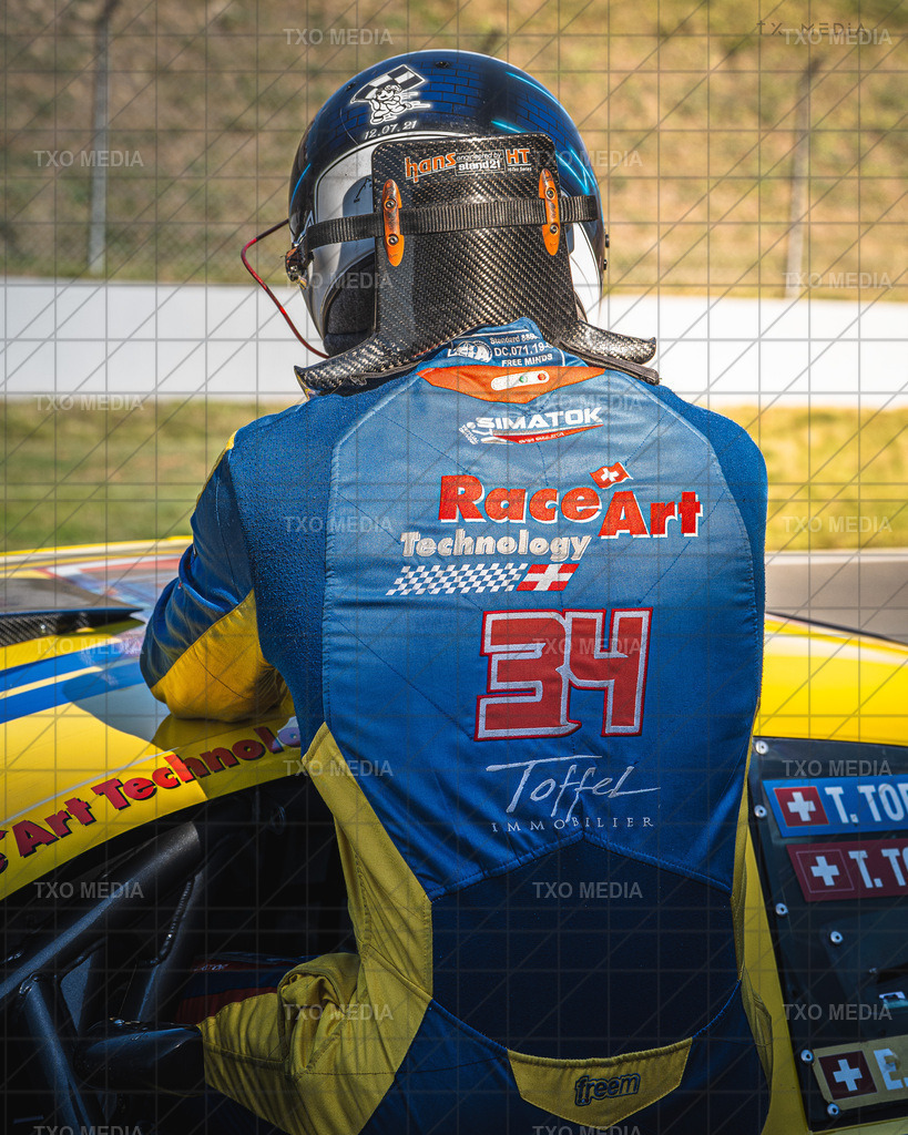 EURONASCAR OSCHERSLEBEN | Exklusive Motorsport-Fotografie aus Leipzig von TXO Media – für Rennfahrer, Teams & Sponsoren. Sausemuth liefert starke Bilder, die Emotion zeigen. Jetzt buchen & glänzen! - Realisiert mit Pictrs.com