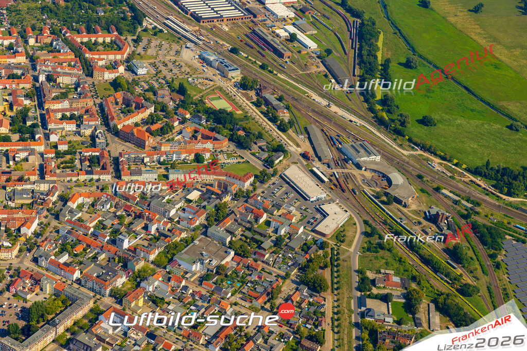 Bild der Stadt Wittenberge - Die Luftaufnahme wurde 2025 vom UL-Flugzeug heraus erstellt ( keine Drohne ) - Hochauflösende Luftaufnahme - für professionelle Ausdrucke geeignet. Die Geschenkidee !Hier alle&nbsp;Infos zur Lizenzierung der LuftaufnahmeWir fliegen auch dieses Jahr wieder in Ihre Region um Luftbilder zu erstellen.- Luftbild anfragen