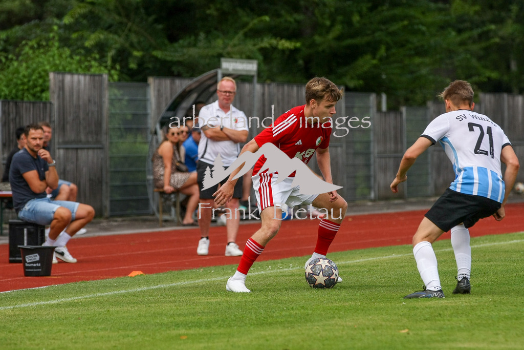 993T3123 | Medien- Sport- Entertainmentfotos