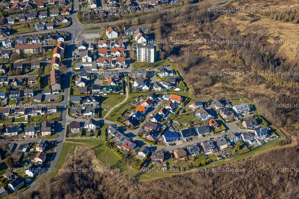 Wickede250305760 | Luftbild, Wohnsiedlung Goethestraße, Einfamilienhäuser und Hochhaus, Wickede, Soester Börde, Nordrhein-Westfalen, Deutschland