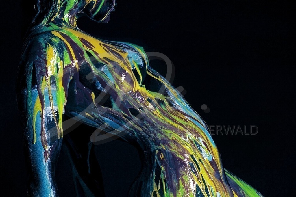 BodyArt-COLOURBLACKSPLASH_5800a_neu3b | #010 | Modell: Milena | Foto: Dirk Ludwig - Realisiert mit Pictrs.com
