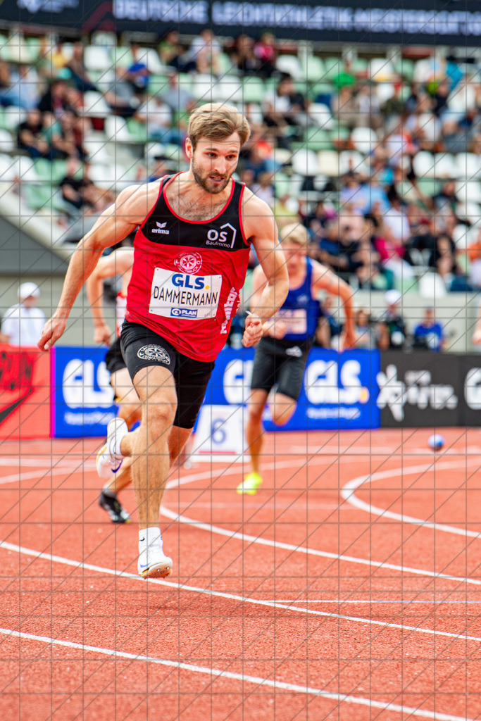 DIE FINALS 2025 | Dt. Leichtathletik Meisterschaft | Halbfinalläufe 400m Herren | Dammermann und Kroll mit unterschiedlichen Ergebnissen und Erfolgen in den Halbfinalläufen.  //  02.08.25: DIE FINALS 2025 | Dt. Leichtathletik Meisterschaft | Halbfinalläufe 400m Herren / Dresden / Deutschland  //   CREDIT:www.bullenfotos.de, Martin König, Hörner Weg 40, D-49078 Osnabrück, +4917663732967 // Nutzung und Weitergabe nur zu den vereinbarten Zwecken. Presseanfragen an Ersteller. Alle Rechte beim Ersteller. Honorierung nach MFM. - Realisiert mit Pictrs.com