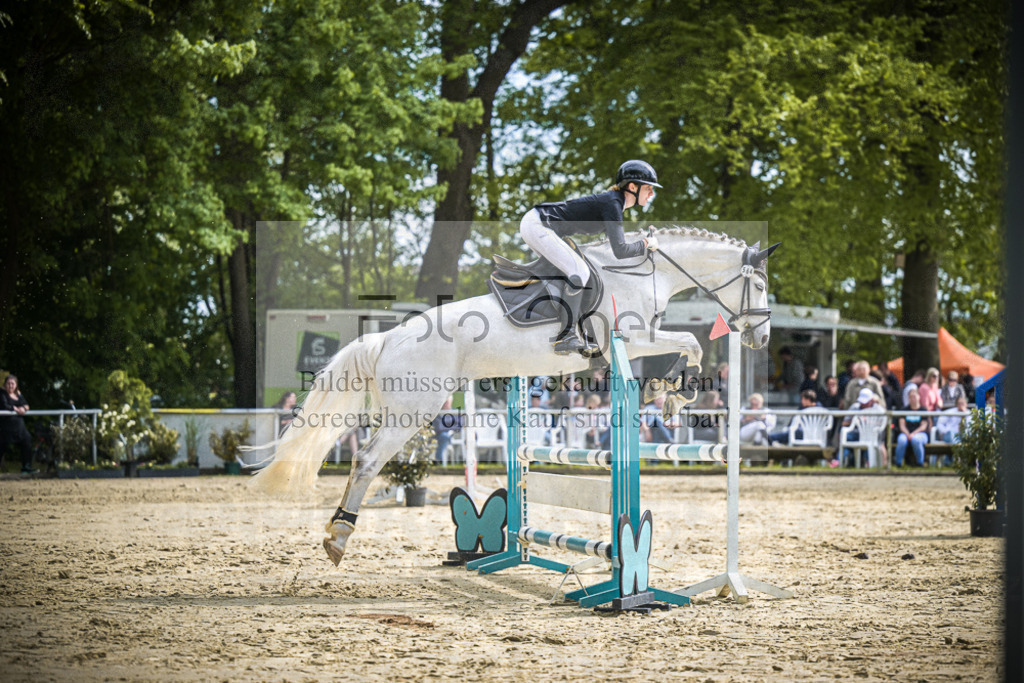 DOS_1179 | Entdecke hochwertige Reitturnierfotos von Foto Oger. Professionell, emotional und authentisch – jetzt Lieblingsmomente im Shop bestellen.Deutschlandweite Turnierfotografie. - Realisiert mit Pictrs.com