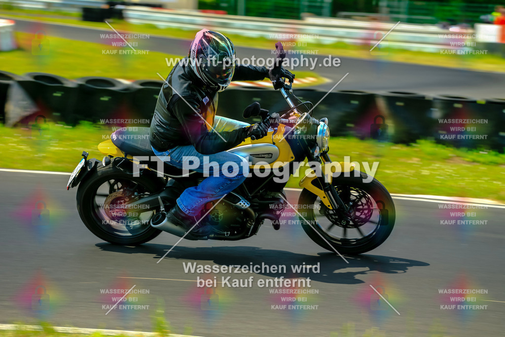 _NBG4804 | Hier findet Ihr Bilder von Touristenfahrten auf der Nürburgring Nordschleife oder von anderen Veranstaltungen die ich besucht habe. Viel Spass beim Durch Schauen 