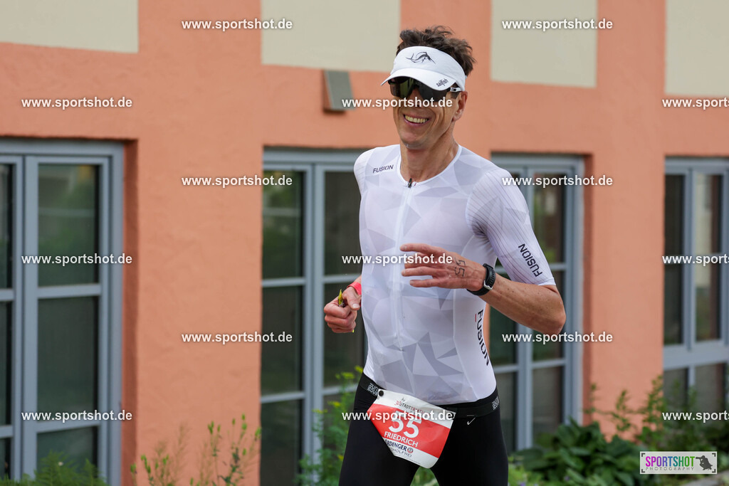 KSZ_5710 | Stadttriathlon Erding 2025. #yourpictrs #sportshot_your_pictrs @Sportshotphotography #stadttriathlonerding Copyright: www.sportshot.de