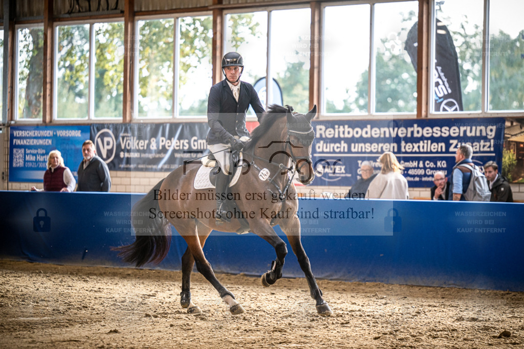 DOS_0551 | Entdecke hochwertige Reitturnierfotos von Foto Oger. Professionell, emotional und authentisch – jetzt Lieblingsmomente im Shop bestellen. - Realisiert mit Pictrs.com