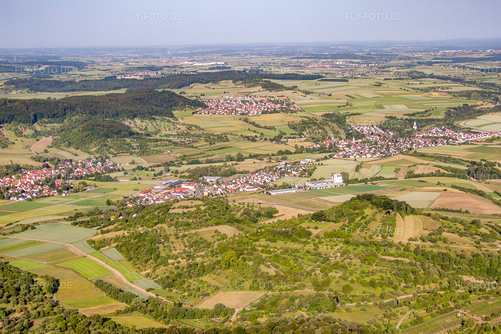 Luftbild: Ortsansicht von Nordosten im Ortsteil Poltringen in Ammerbuch im Bundesland Baden-Württemberg in Deutschland. Foto: IMG_67724.jpg vom 09.06.2014 durch Werner Riehm/FLY-FOTO.de
