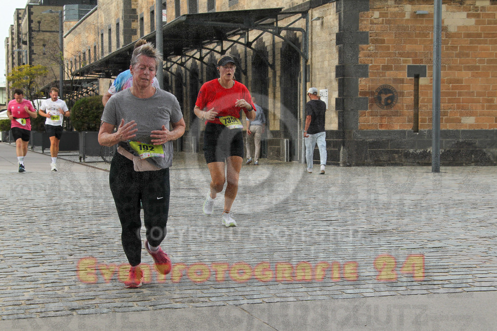 250920_1530_EV4_9010 | Sportfotografie im Rhein-Sieg Kreis, Köln, Bonn, NRW, Rheinland Pfalz, Hessen, etc. Unser Tätigkeitsfeld umfasst den Laufsport vom Volkslauf über den Marathon, Duathlon, Triathon bis zum Ultralauf wie Kölnpfad Ultra oder Schindertrail.