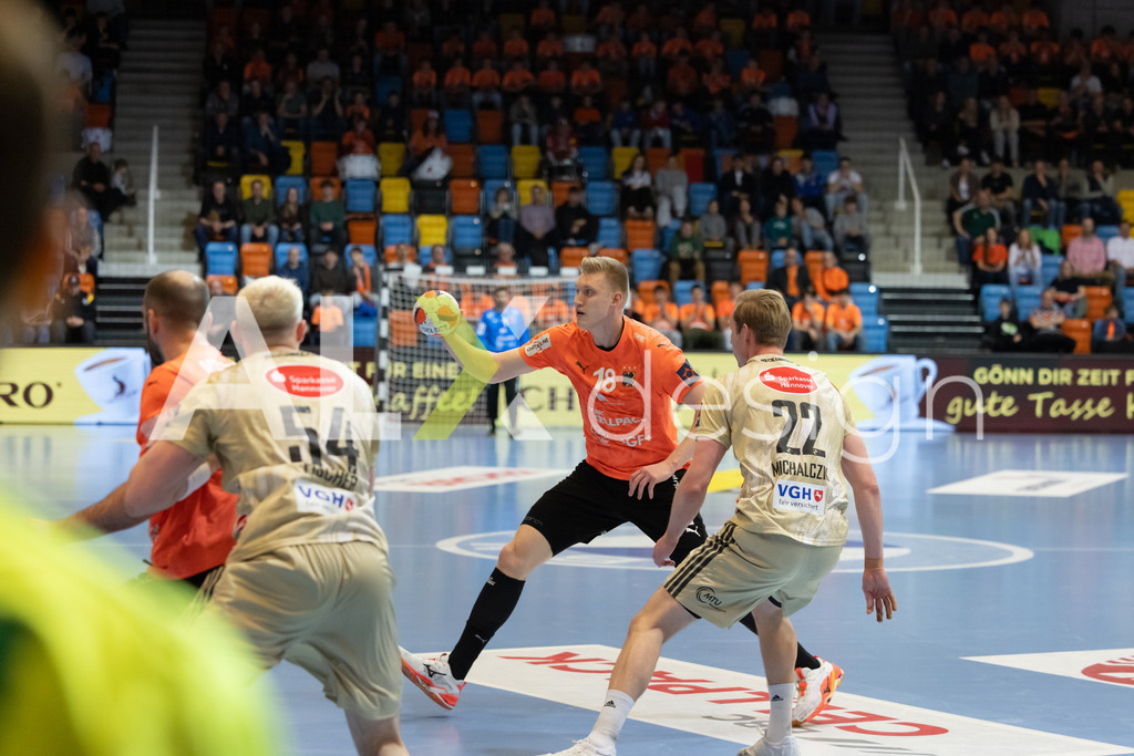 Handball I Herren I Saison 2025-2026 I EHF EUROPEAN LEAGUE 2025/26 | Men I Main Round I 2. Spieltag I Kadetten Schaffhausen - TSV Hannover-Burgdorf I 24.02.2026 | 18 Ariel Pietrasik (PL) (Kadetten Schaffhausen) – Rückraum links - Realisiert mit Pictrs.com