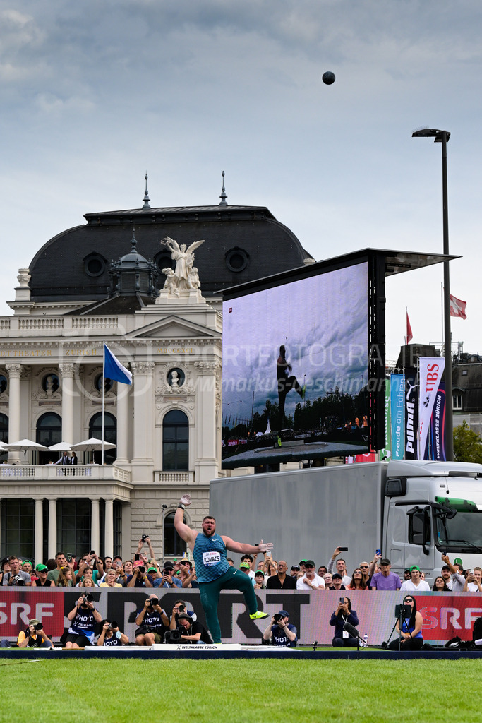 Leichtathletik: Weltklasse Zürich | 07.09.2022, Zürich, Sechseläutenplatz, Leichtathletik: Weltklasse Zürich, KOVACS Joe (USA) im Kugelstossen der Männer. - Realisiert mit Pictrs.com
