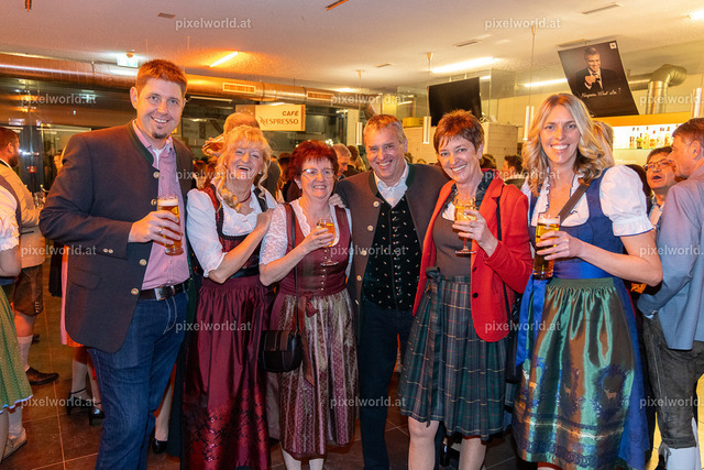 Feldkirchner Bezirksbauernball 2024 | Bildershop von pixelworld.at - Realisiert mit Pictrs.com