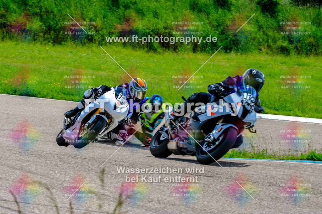 MotoTeam-9881 | Hier findet Ihr Bilder von Touristenfahrten auf der Nürburgring Nordschleife oder von anderen Veranstaltungen die ich besucht habe. Viel Spass beim Durch Schauen 