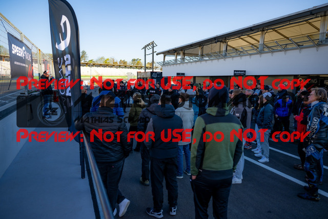 MaZZes_Fotomatrix_20250407_6021986_0195 | SENIOR