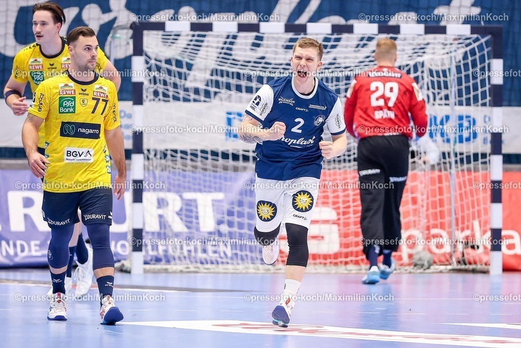 BHC16112501019 | 16.11.2025, Handball, HBL, Bergischer HC - Rhein-Neckar Löwen, Mitsubishi Electric HALLE Düsseldorf: Noah Beyer (BHC #02) jubelnd nach verwandeltem Siebenmeter