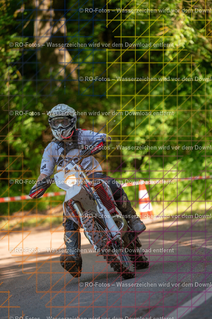 Wolfshausen 3 Lauf -987 | Sportfotografie von RO-Fotos: Motorsport, Motocross, Enduro, Laufveranstaltungen und Triathlon. Professionelle Fotos von Sportlern und Events. - Realisiert mit Pictrs.com