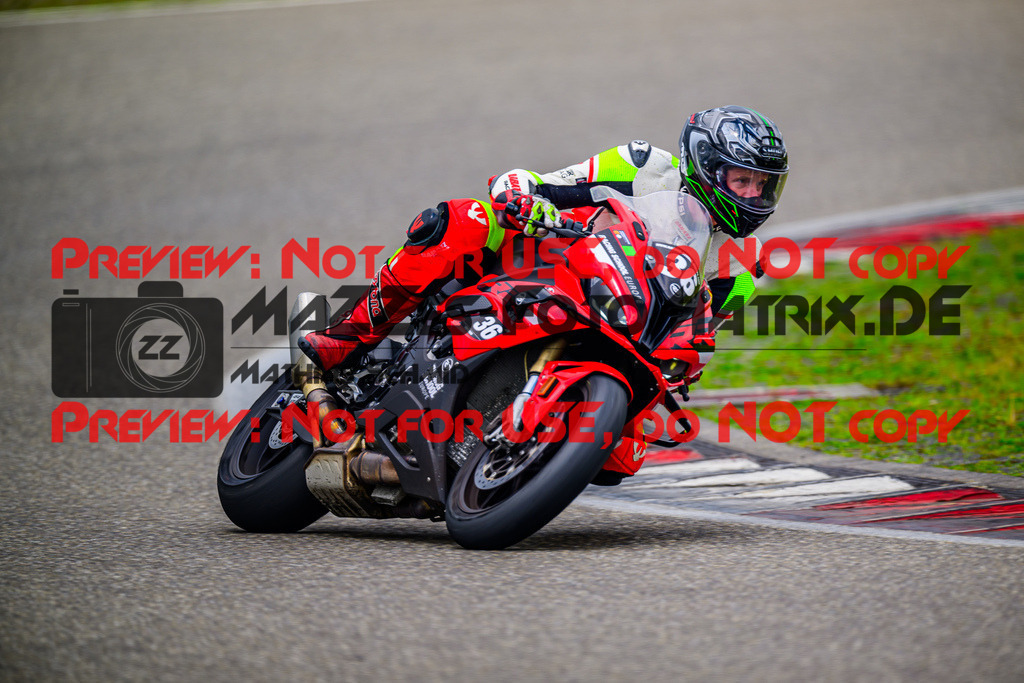 MaZZes_FotoMatrix_240519_6007705_8331 | Fotograf Mathias Schmid
Sportfotograf,
Eventfotograf,
Hochzeitsfotograf,
Portraitfotograf