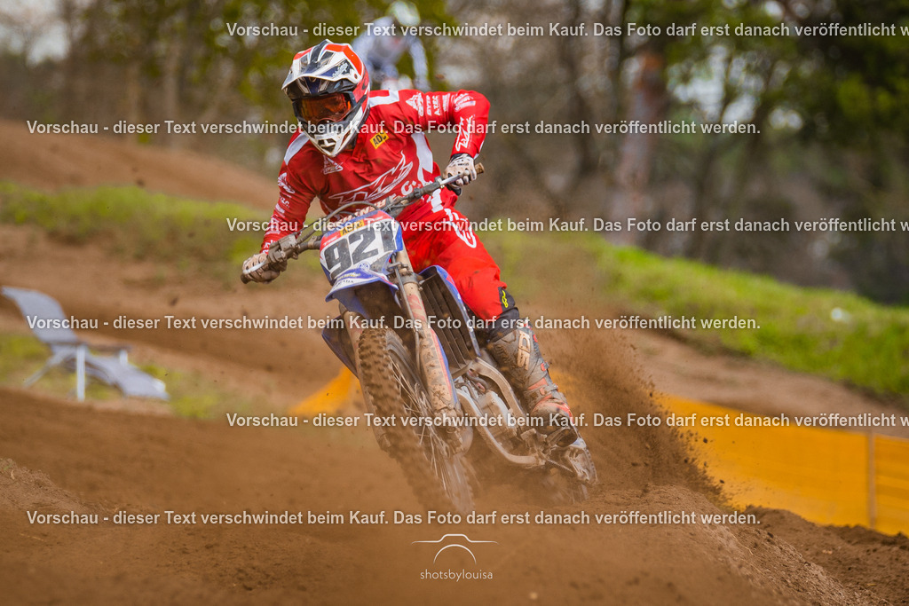 04_13_Bensdorf_MX1-3000 | Sportfotografin aus Berlin-Brandenburg mit Fokus auf Motocross. Ich halte deine sportliche Leistung und echte Emotionen auf und neben der Strecke professionell fest. Entdecke die Fotos von deinem Rennen und bestelle sie direkt hier im Shop.