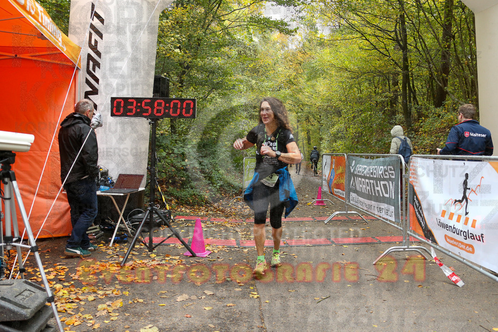 251026_1359_EX1_4073 | Sportfotografie im Rhein-Sieg Kreis, Köln, Bonn, NRW, Rheinland Pfalz, Hessen, etc. Unser Tätigkeitsfeld umfasst den Laufsport vom Volkslauf über den Marathon, Duathlon, Triathon bis zum Ultralauf wie Kölnpfad Ultra oder Schindertrail.