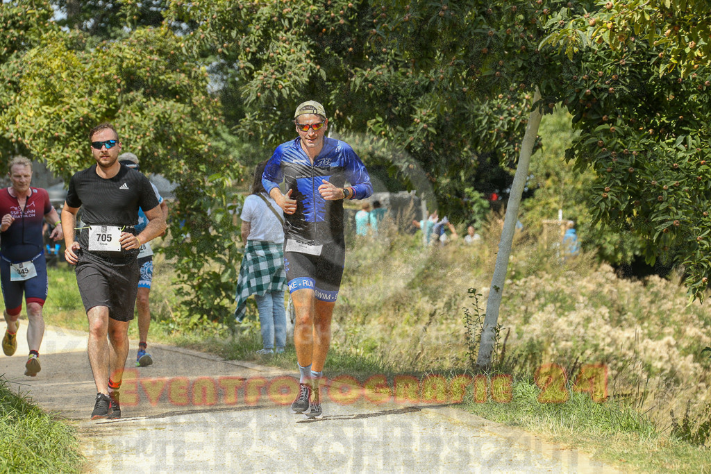 250824_1335_EX1_2889 | Sportfotografie im Rhein-Sieg Kreis, Köln, Bonn, NRW, Rheinland Pfalz, Hessen, etc. Unser Tätigkeitsfeld umfasst den Laufsport vom Volkslauf über den Marathon, Duathlon, Triathon bis zum Ultralauf wie Kölnpfad Ultra oder Schindertrail.