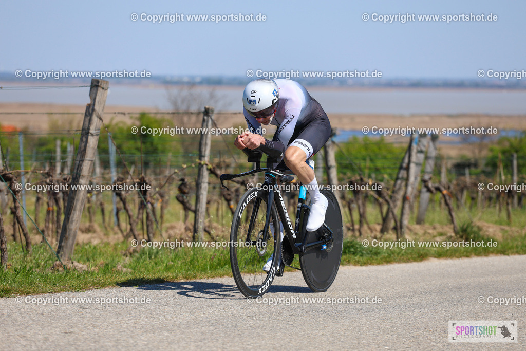 Neusiedlersee Radmarathon 2026 | @sportshot_your_pictrs #yourpictures#roadtowm2029 #nrm #neusiedlerseeradmarathon #neusiedlersee #neusiedlerseetourismus #burgenland #mörbisch #nrm26 #burgenlandtourismus #voglundco #poweredbyburgenlandtourismus #radsport #rad #marathon #ucigranfondo #visitburgenland #ucigranfondoworldseries