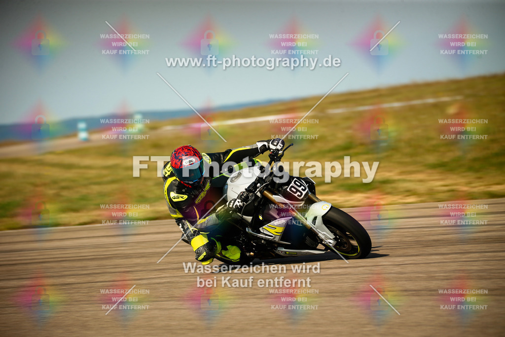 _MOT5811 | Hier findet Ihr Bilder von Touristenfahrten auf der Nürburgring Nordschleife oder von anderen Veranstaltungen die ich besucht habe. Viel Spass beim Durch Schauen 