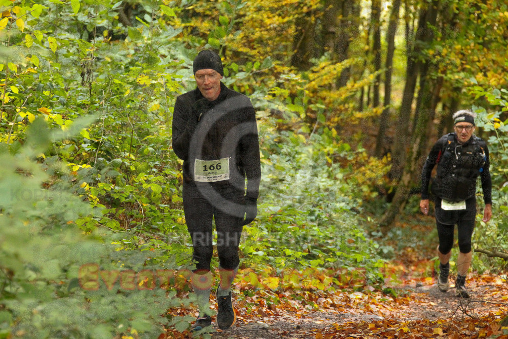 251026_1316_EV4_6723 | Sportfotografie im Rhein-Sieg Kreis, Köln, Bonn, NRW, Rheinland Pfalz, Hessen, etc. Unser Tätigkeitsfeld umfasst den Laufsport vom Volkslauf über den Marathon, Duathlon, Triathon bis zum Ultralauf wie Kölnpfad Ultra oder Schindertrail.