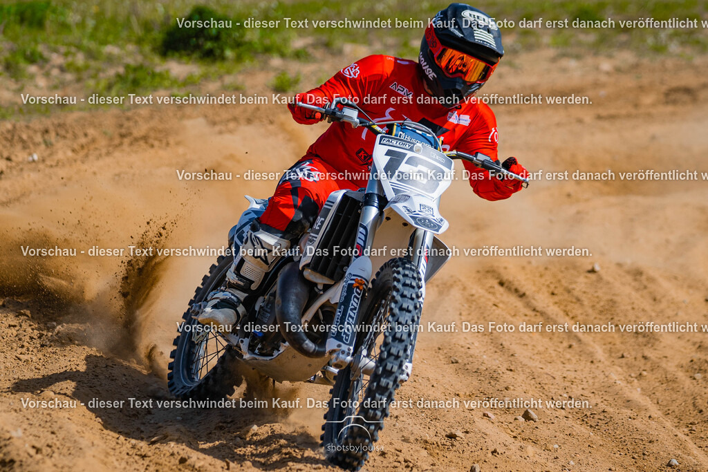 05_03_Schwedt-9155 | Sportfotografin aus Berlin-Brandenburg mit Fokus auf Motocross. Ich halte deine sportliche Leistung und echte Emotionen auf und neben der Strecke professionell fest. Entdecke die Fotos von deinem Rennen und bestelle sie direkt hier im Shop.
