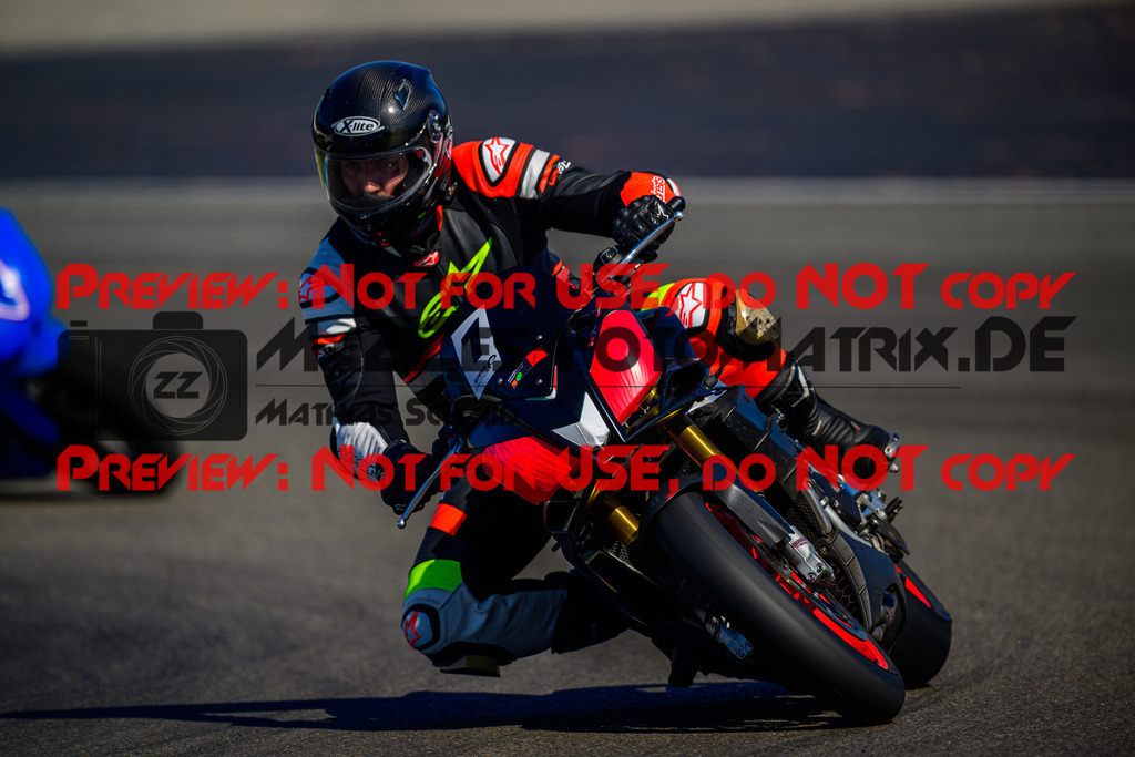 MaZZes_Fotomatrix_20250407_6007705_4235 | ROT