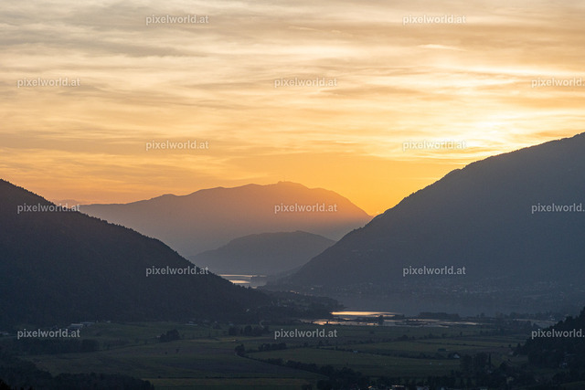 Delegation aus Bamberg beim Gasthaus Wadl | Bildershop von pixelworld.at - Realisiert mit Pictrs.com