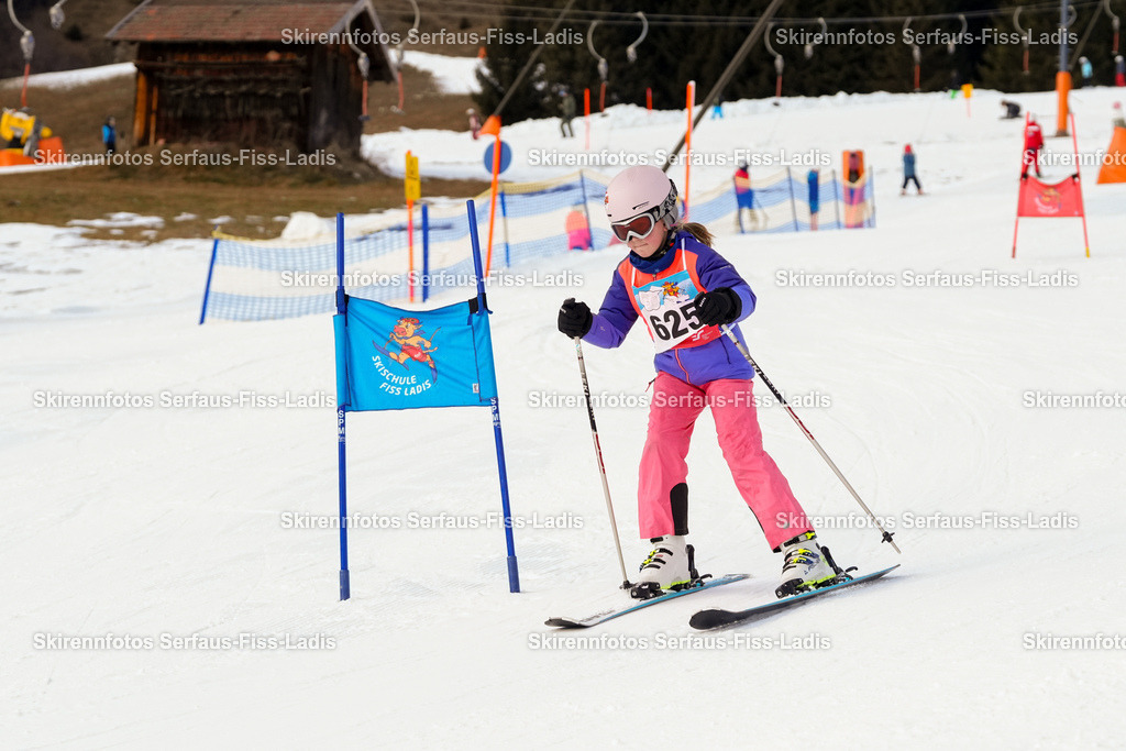 SRF_02.01.2026_1096 | Skirennfotos,Serfaus,Fiss,Ladis,Kinderskirennen,Winter,Tirol,Oberland,skirace,SFL,feelfree,weil wir's genießen,ski,Ski,skifahren,Sonnenplateau, - Realisiert mit Pictrs.com