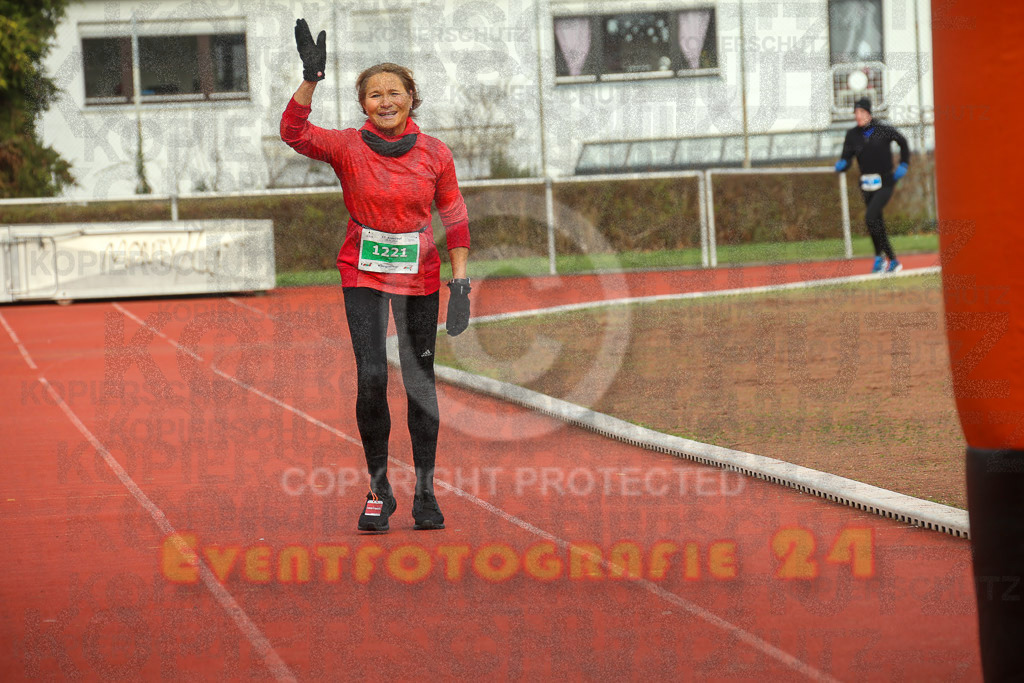 230129_1122_EX1_4806 | Sportfotografie im Rhein-Sieg Kreis, Köln, Bonn, NRW, Rheinland Pfalz, Hessen, etc. Unser Tätigkeitsfeld umfasst den Laufsport vom Volkslauf über den Marathon, Duathlon, Triathon bis zum Ultralauf wie Kölnpfad Ultra oder Schindertrail.
