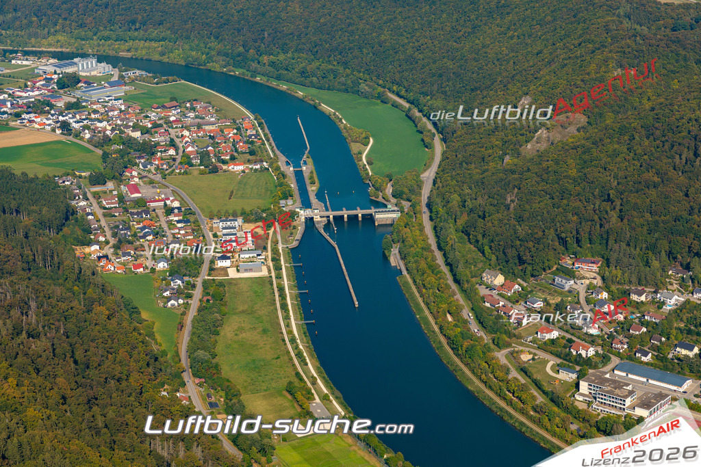 Aktuelles Luftbild von Haidhof Riedenburg - Die Luftaufnahme wurde 2020 mittels UL-Flugzeug erstellt ( keine Drohne ) - hochauflösende Kamera-Systeme von  Canon -Beste Qualität - Für grossformatige Ausdrucke geeignet. Die Geschenkidee !