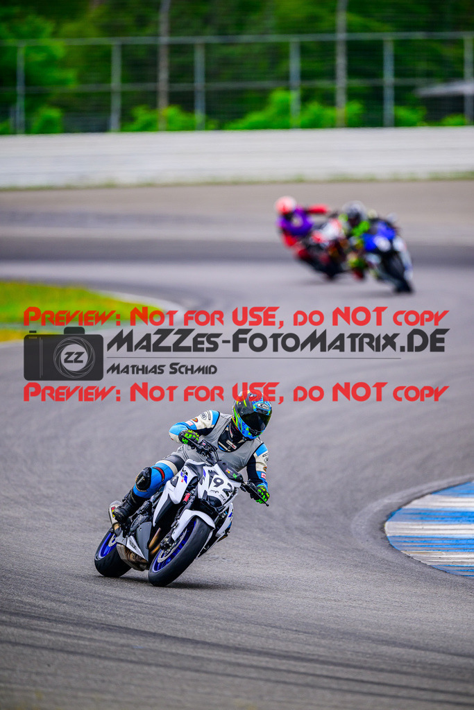 MaZZes_FotoMatrix_240614_6007705_3309 | INST