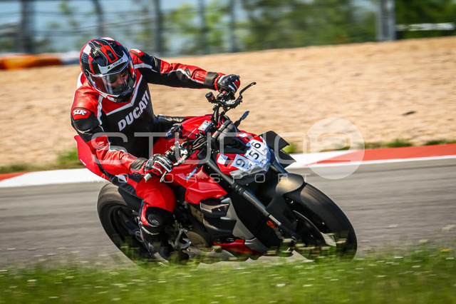 0956-260527NBR-004_956 | Deine Full-Service-Agentur für ✔️Videoproduktionen und ✔️Motorsportfotografie Jetzt Angebot anfragen!