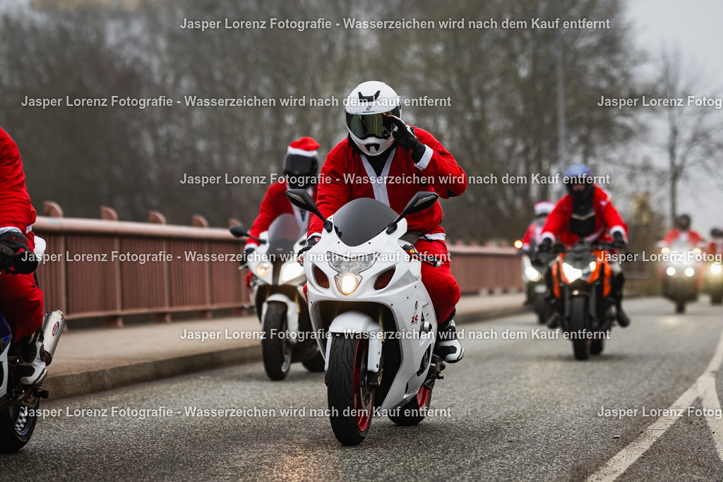 X-Mas Ride I Kiel I 2025 | Jasper Lorenz Fotografie - Realisiert mit Pictrs.com