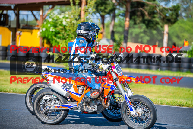 MaZZes_FotoMatrix_220528_6152 | Fotograf Mathias Schmid
Sportfotograf,
Eventfotograf,
Hochzeitsfotograf,
Portraitfotograf