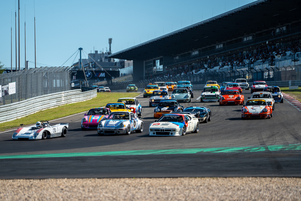 Belmot Oldtimer Grand Prix 2024 | 11.08.2024 Belmot Oldtimer Grand Prix 2024, Nürburgring, Deutschland, Bild: Start von Rennen 9 Historic Championshop ´81, - Realisiert mit Pictrs.com